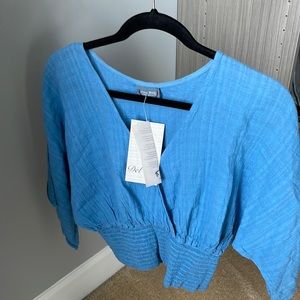Del Sol top blue size medium linen blend, slight crop